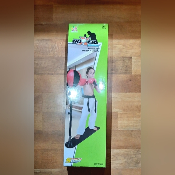 Boxing Set NIP - Picture 5 of 10